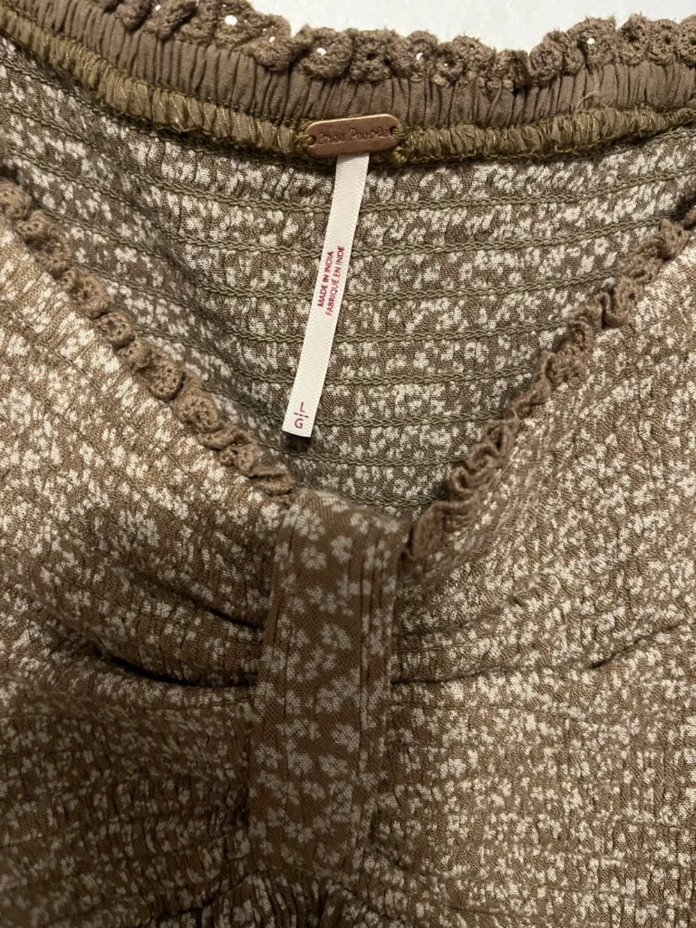 Free People Smocked Floral Peasant Blouse - Olive green - Picture 2 of 3